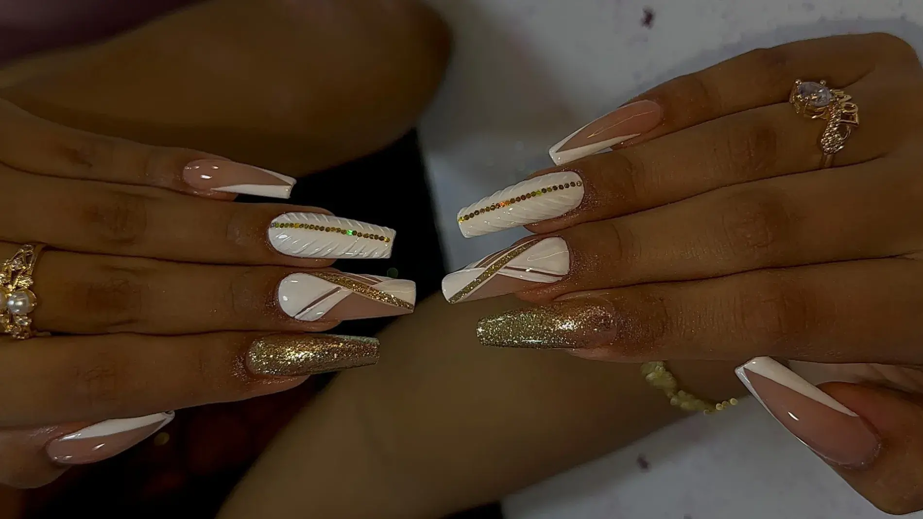 Geraldinne Aron  ibagué